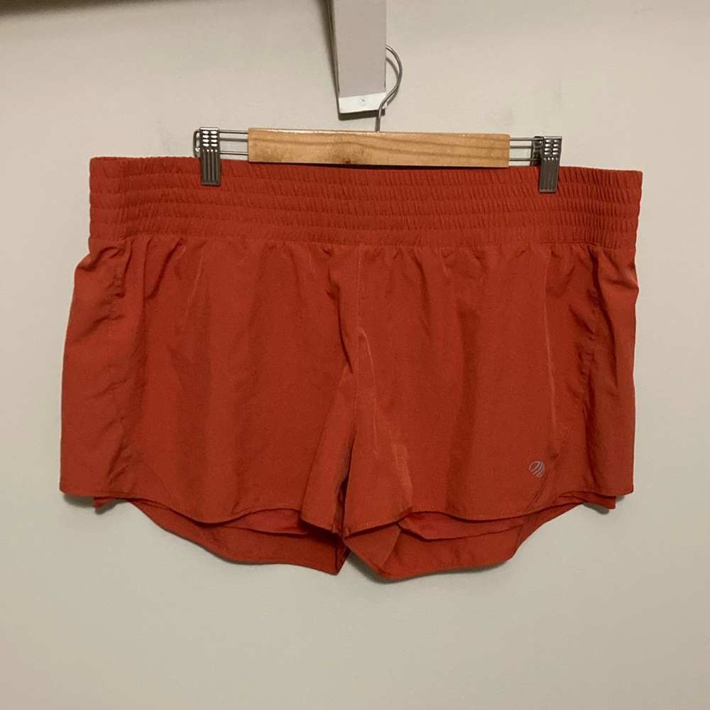 MPG Mondetta Performance Gear Women’s Workout Shorts Size XXL, Orange Elastic
